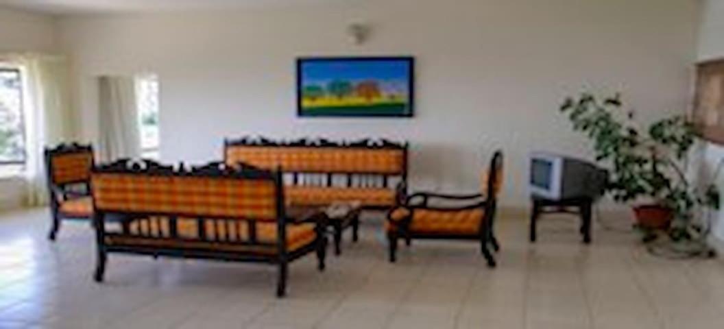 مبيت وإفطار كونور Camellia Heights 1&2 المظهر الخارجي الصورة